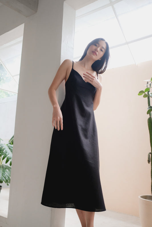 AVA Midi Dress - Black